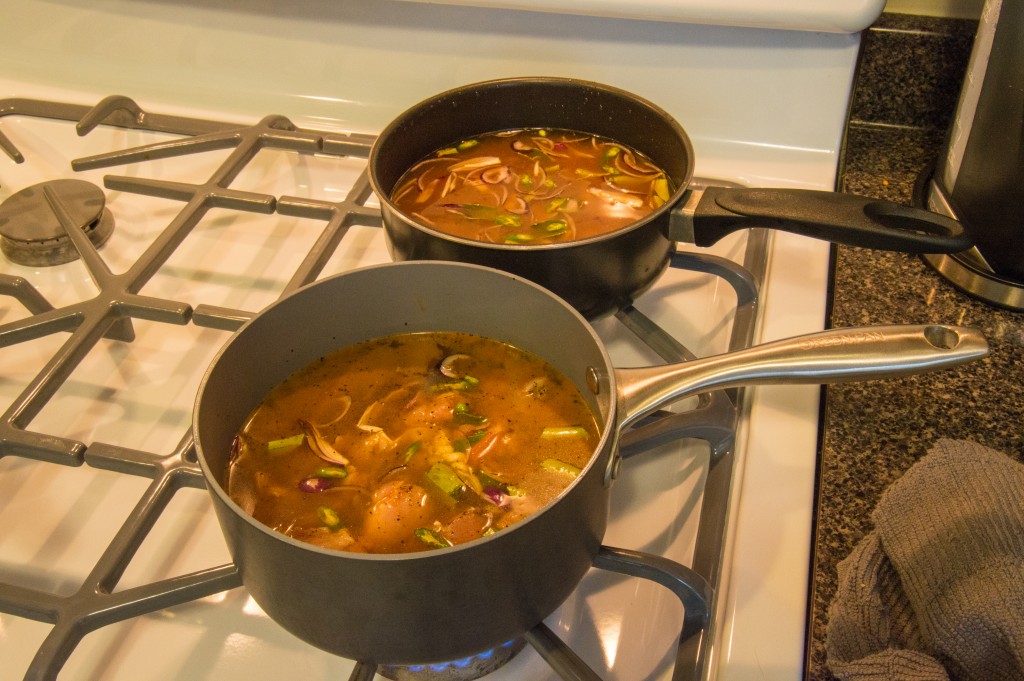 Cooking Sri Lankan curry | thefoodiemiles.com