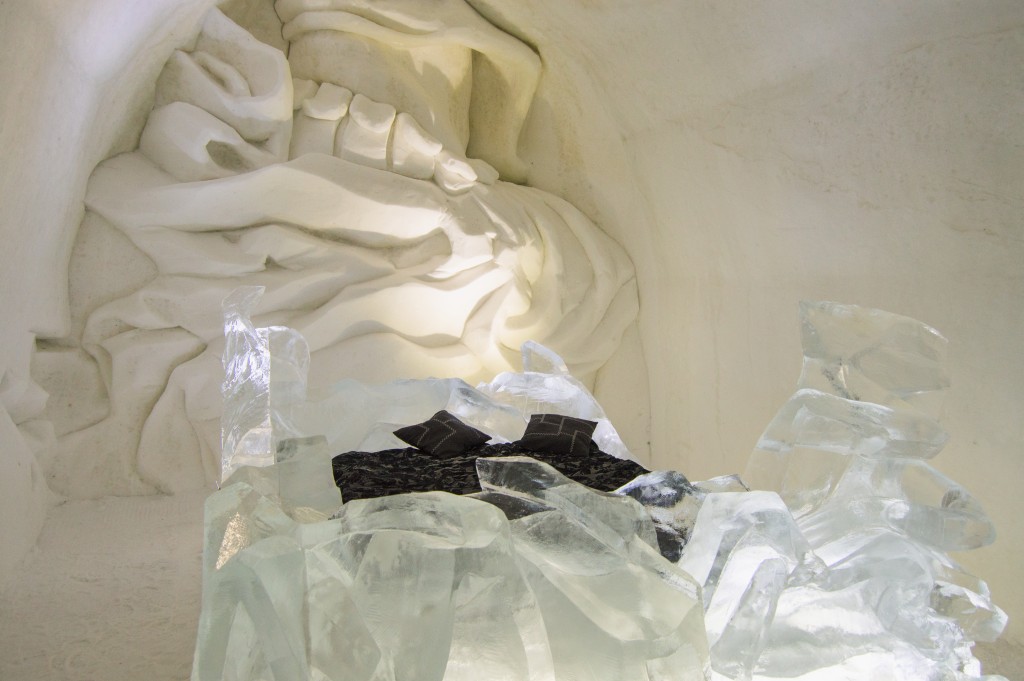 Suite in ice hotel Quebec