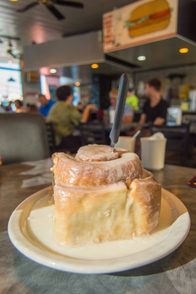 Lulu's 3 pound cinnamon roll