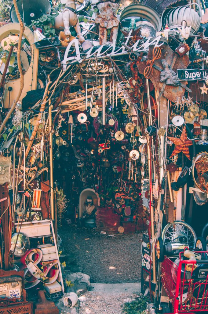 cathedral-of-junk-austin