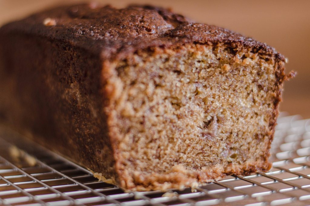 Making banana bread 🍌🍞#baking #home #bilingual #polyglot #bicultural