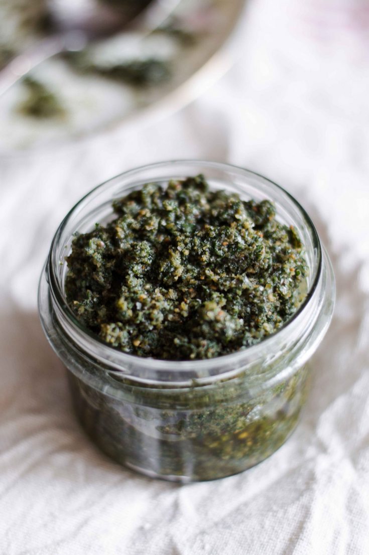 carrot-top-pesto-how to make