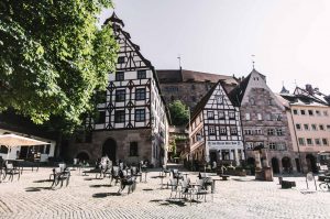 platz am tiergärtnertor nuremberg old town