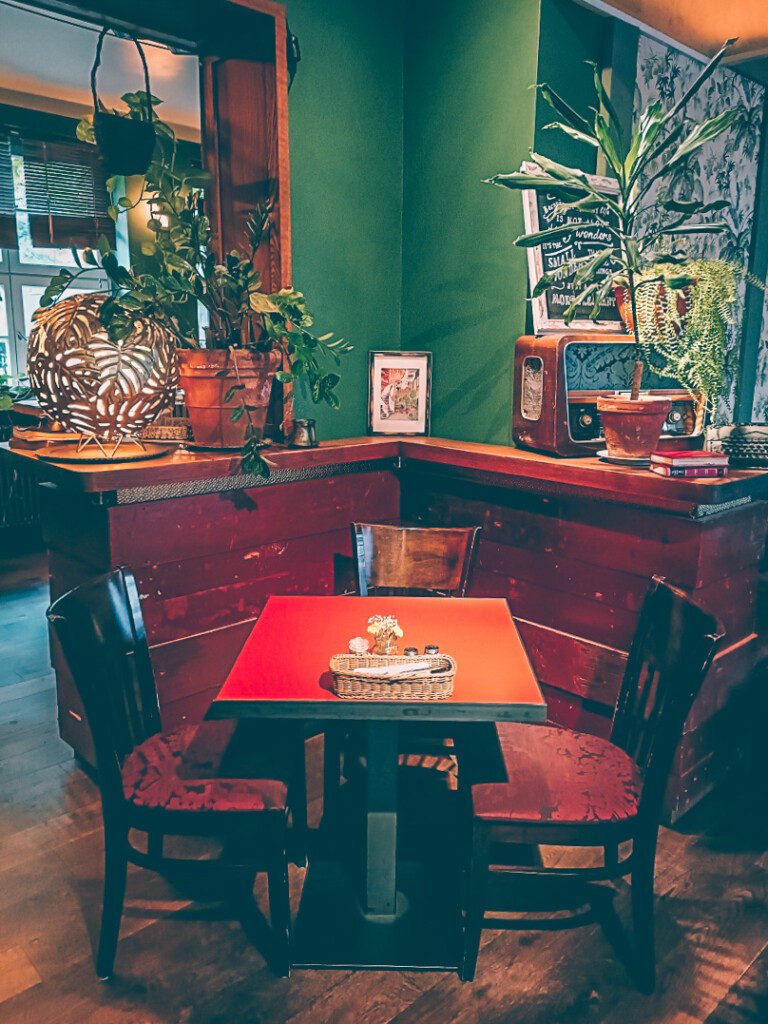 house of small wonder interior