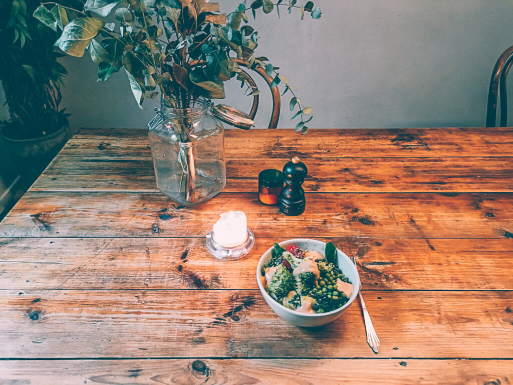 If you are looking for vegan food, Aendre is probably the best restaurant in Hamburg for vegetarians and vegans.