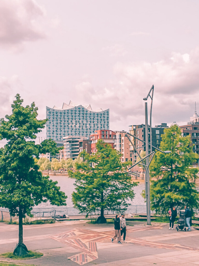 View of Elbphilharmonie close to Urbaneo