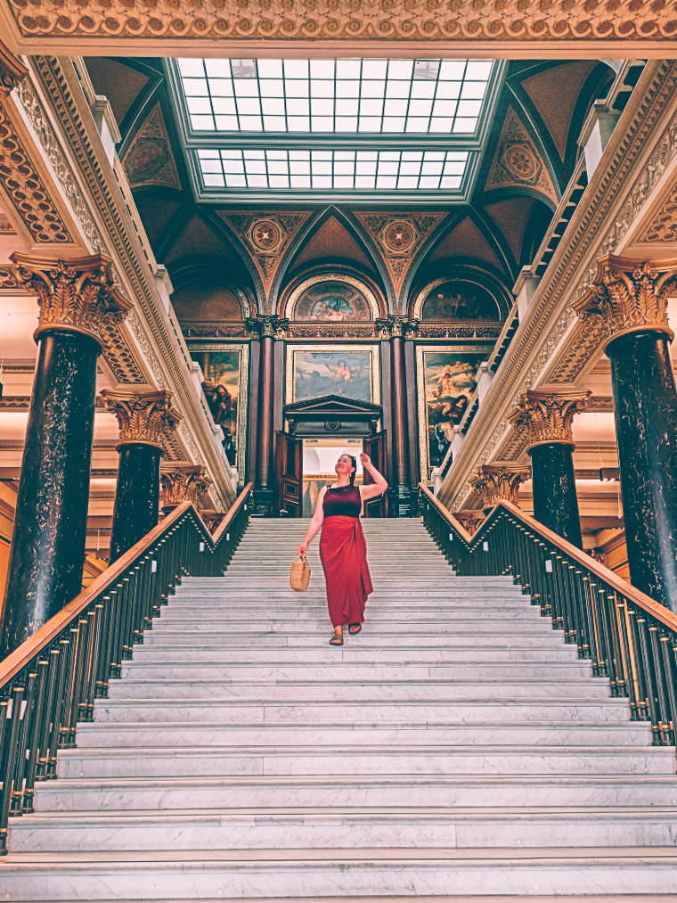 Yulia on the amazing staircase at Hamburger Kunsthalle