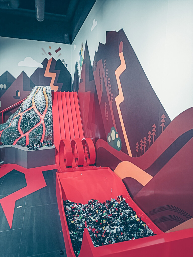 Race track for lego cars for kids to play with at the lego discovery center