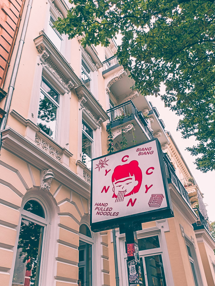 Cyn Cyn Hamburg sign