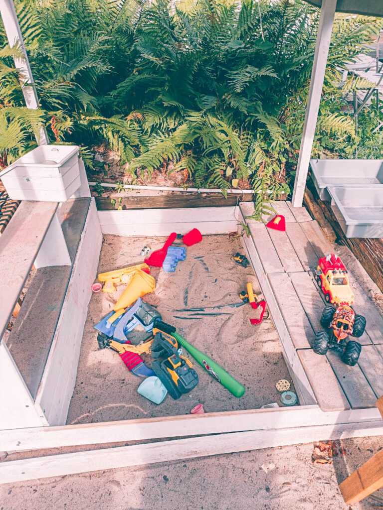 Children&rsquo;s sandbox play area at 1407 Breakfast Club, designed for kids to enjoy