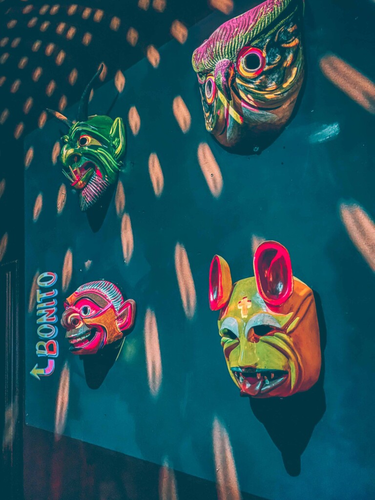 Tigre Hamburg colorful design at the restrooms