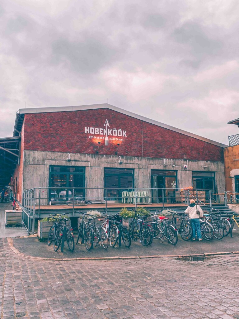 Hobenk&ouml;&ouml;k from the outside