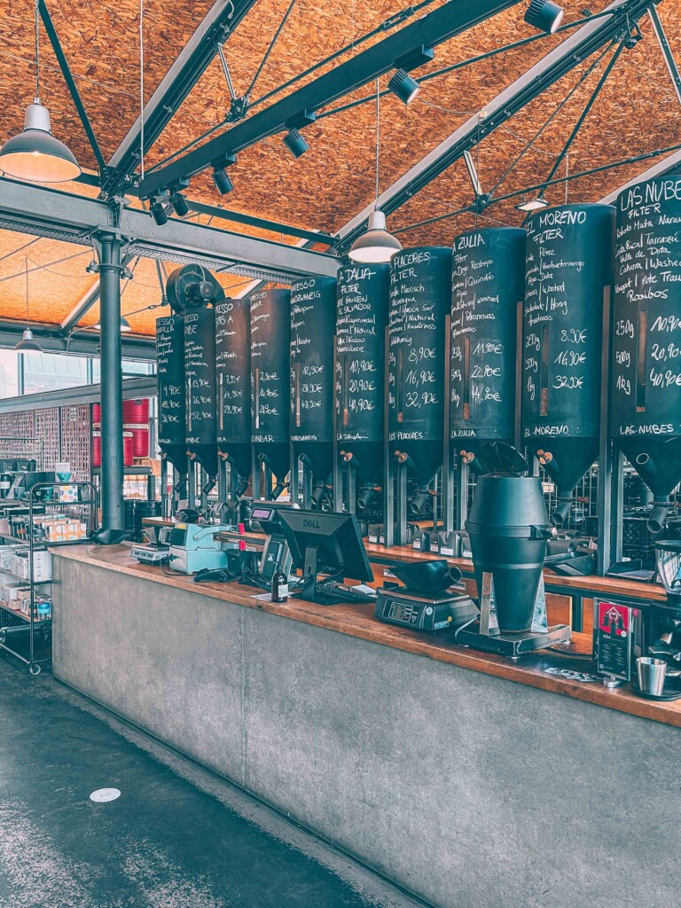 Coffee in barrels on display to choose from and buy at Elbgold in Schanze