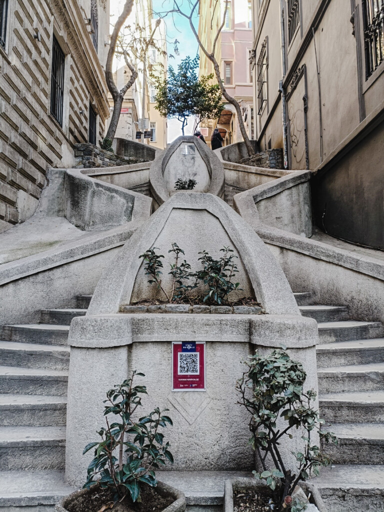 Kamondo stairs