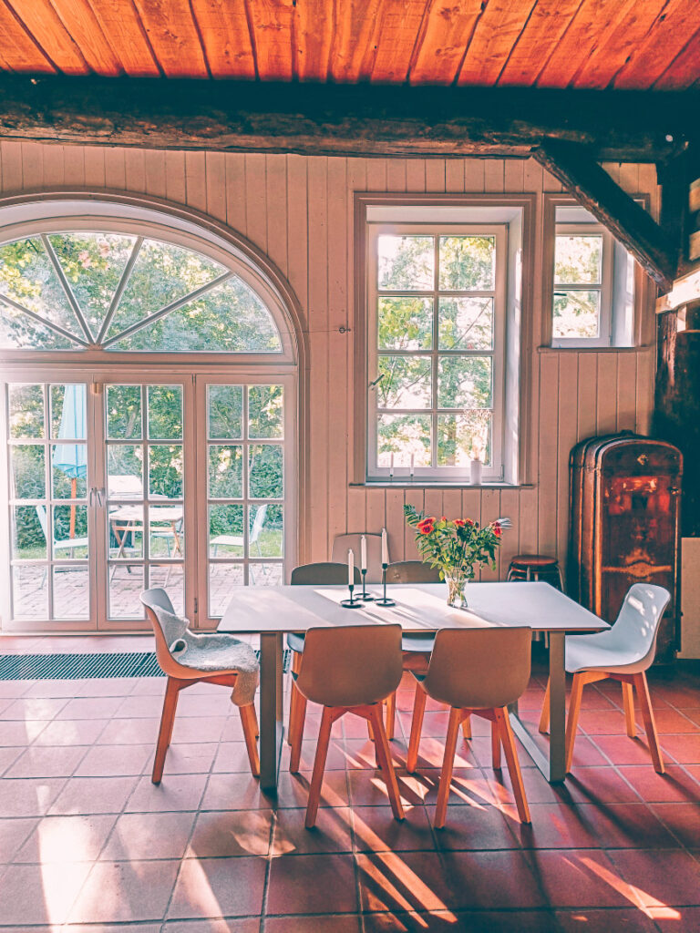 sunlit dining room at Airbnb near Hamburg