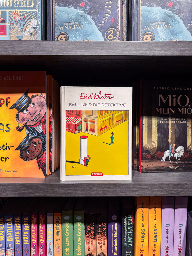 Emil und die Dedektive on display at Dussmann Kulturhaus in Berlin