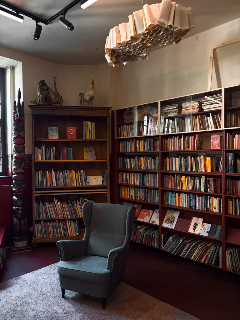 library at MachMit!